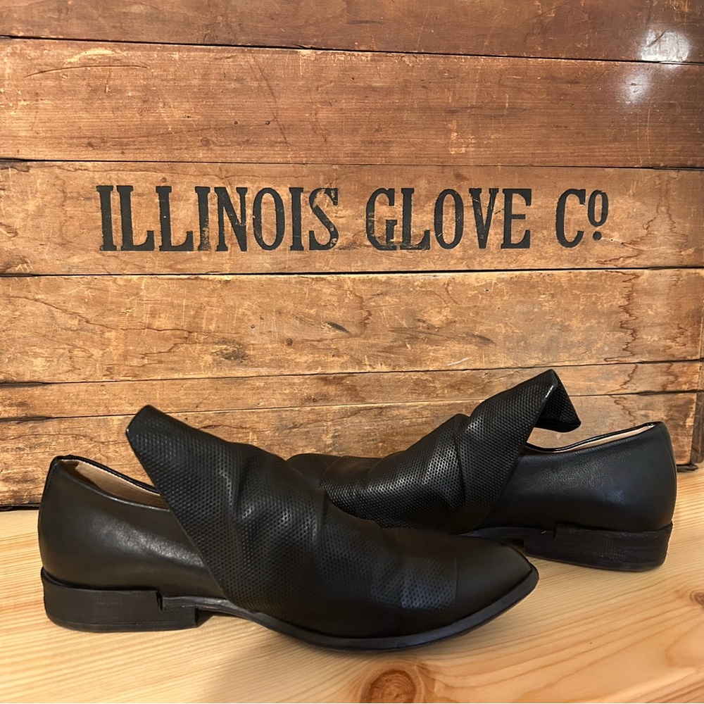 A.S.98 Black euro size 37 (6.5-7 US) with tote